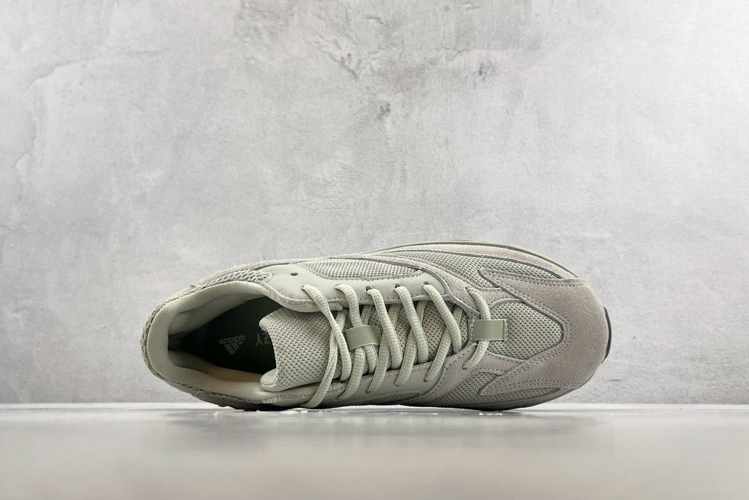 YEEZY BOOST 700 V2