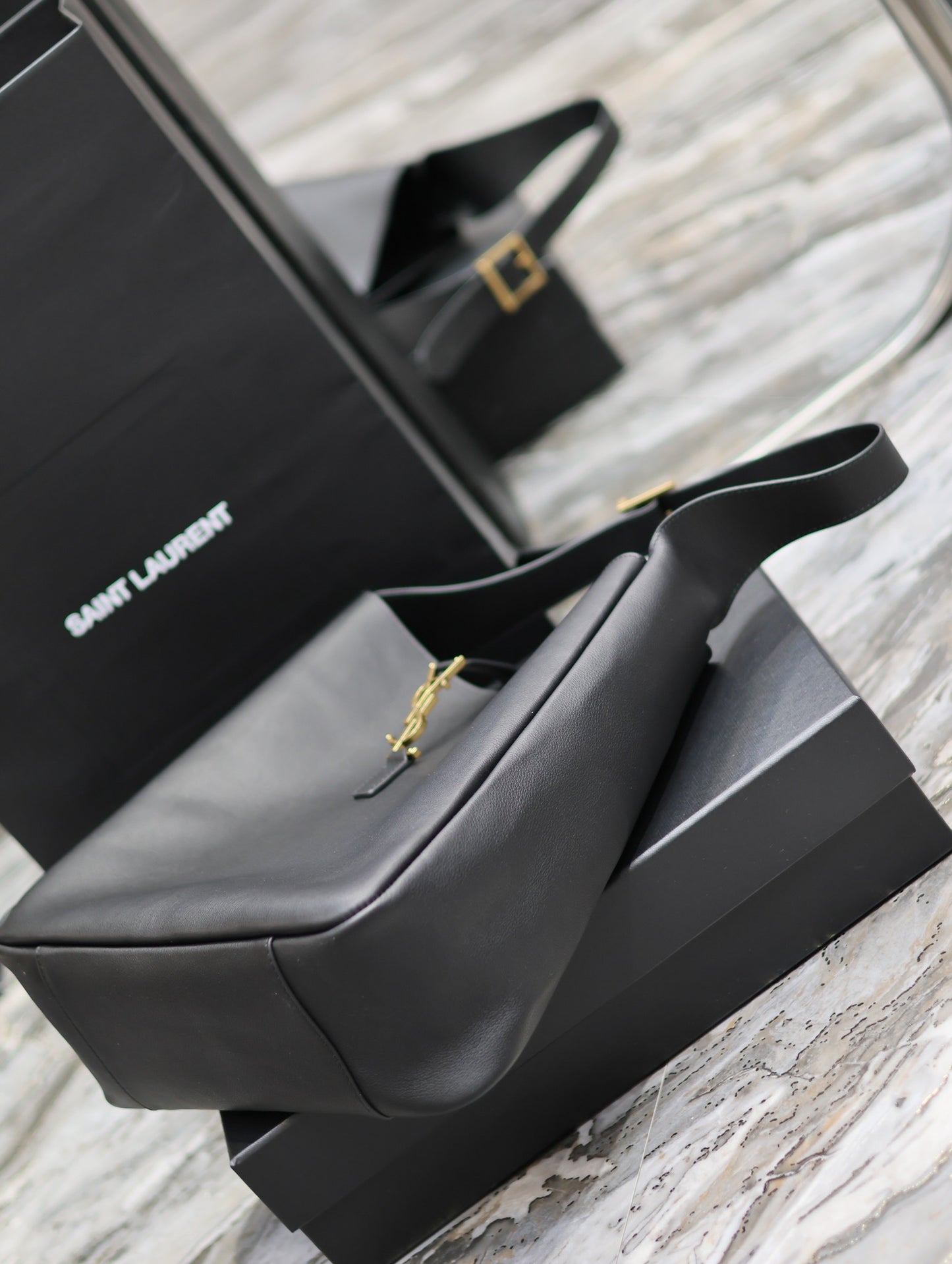 SL LARGE LE 5 À 7 SUPPLE IN SMOOTH LEATHER