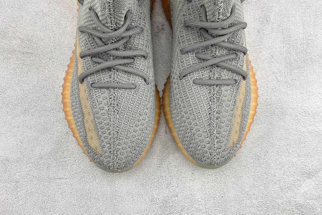 YEEZY BOOST 350 V2