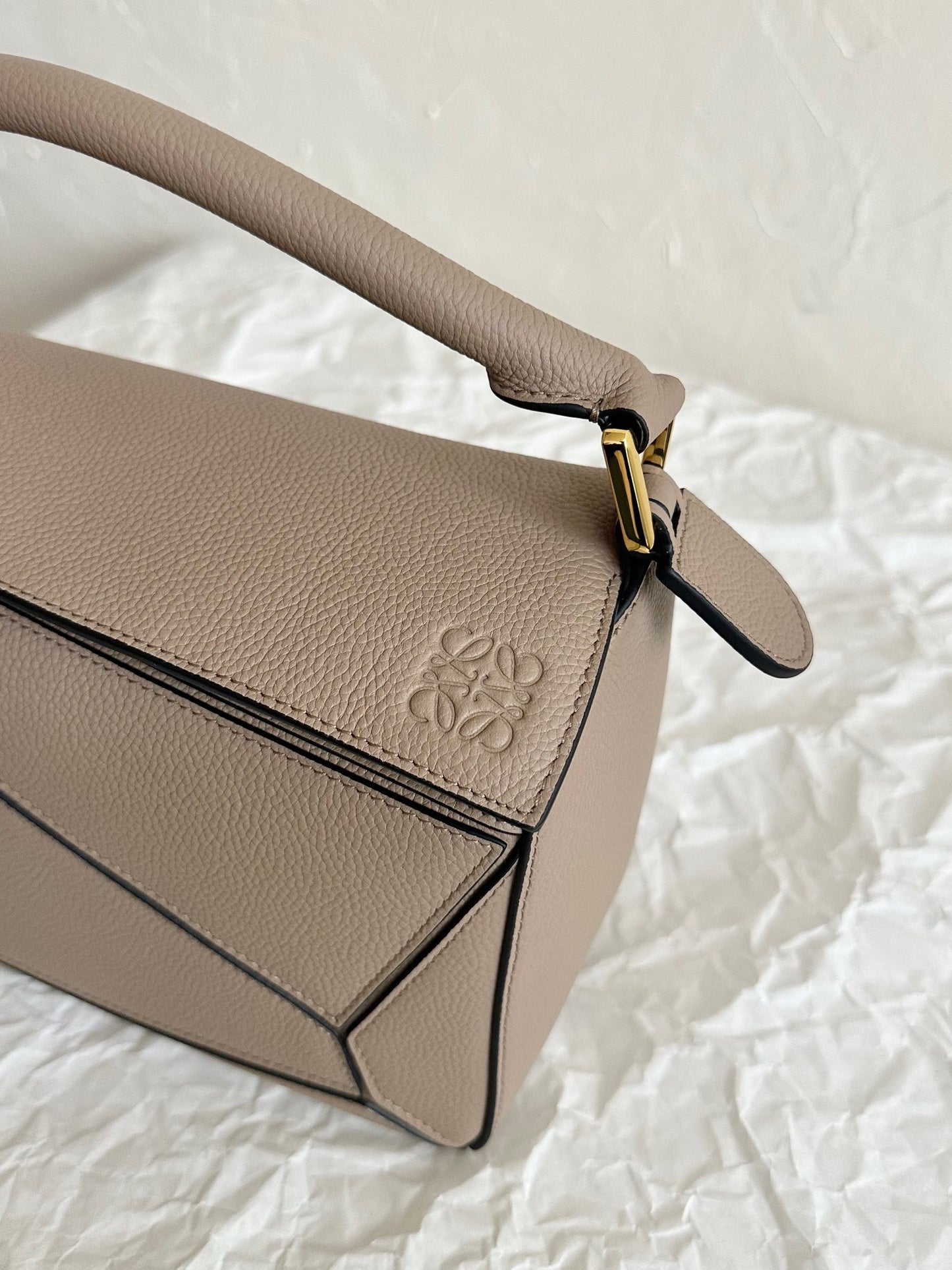 LOEW SMALL PUZZLE EDGE BAG