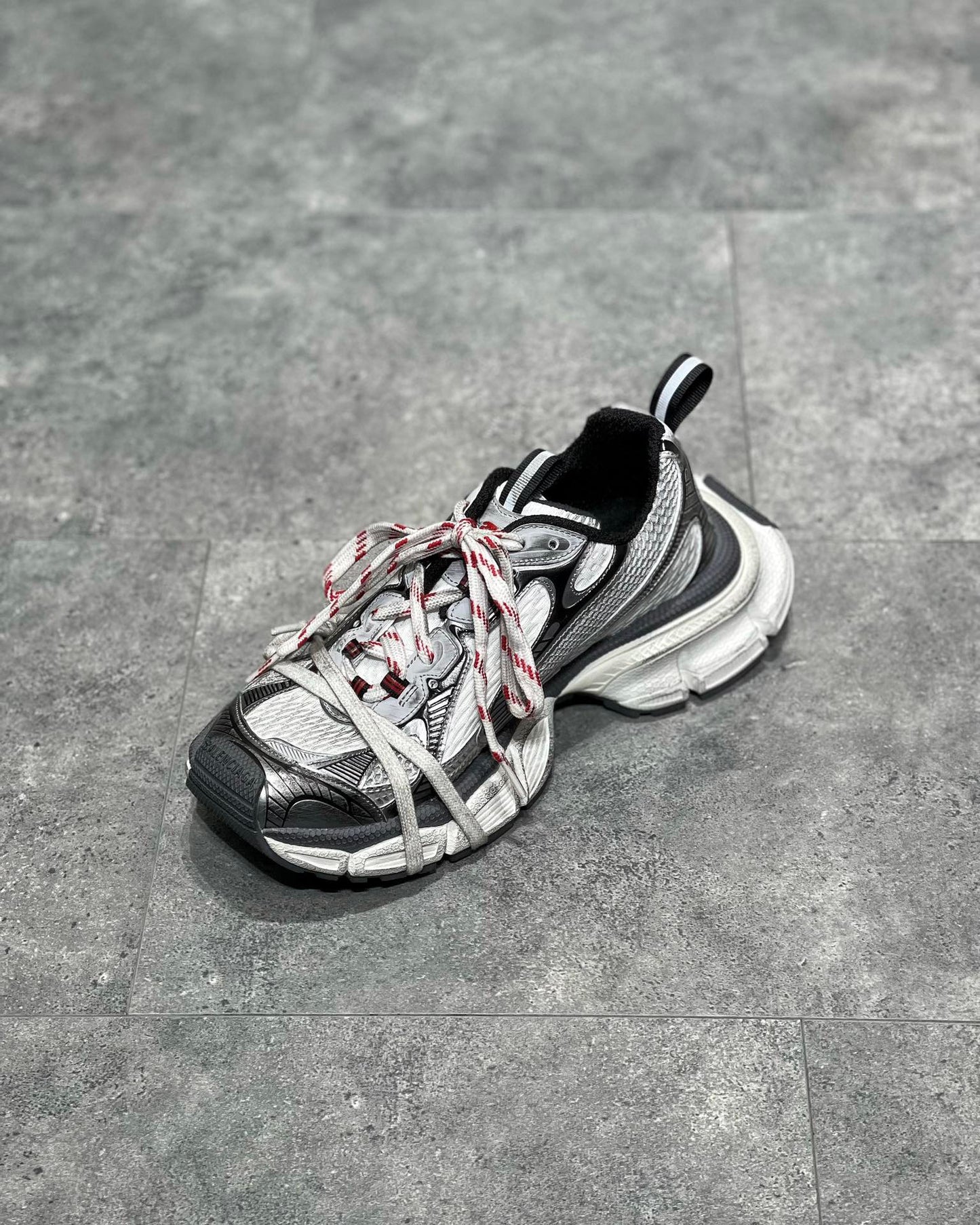BAL 3XL TRAINERS