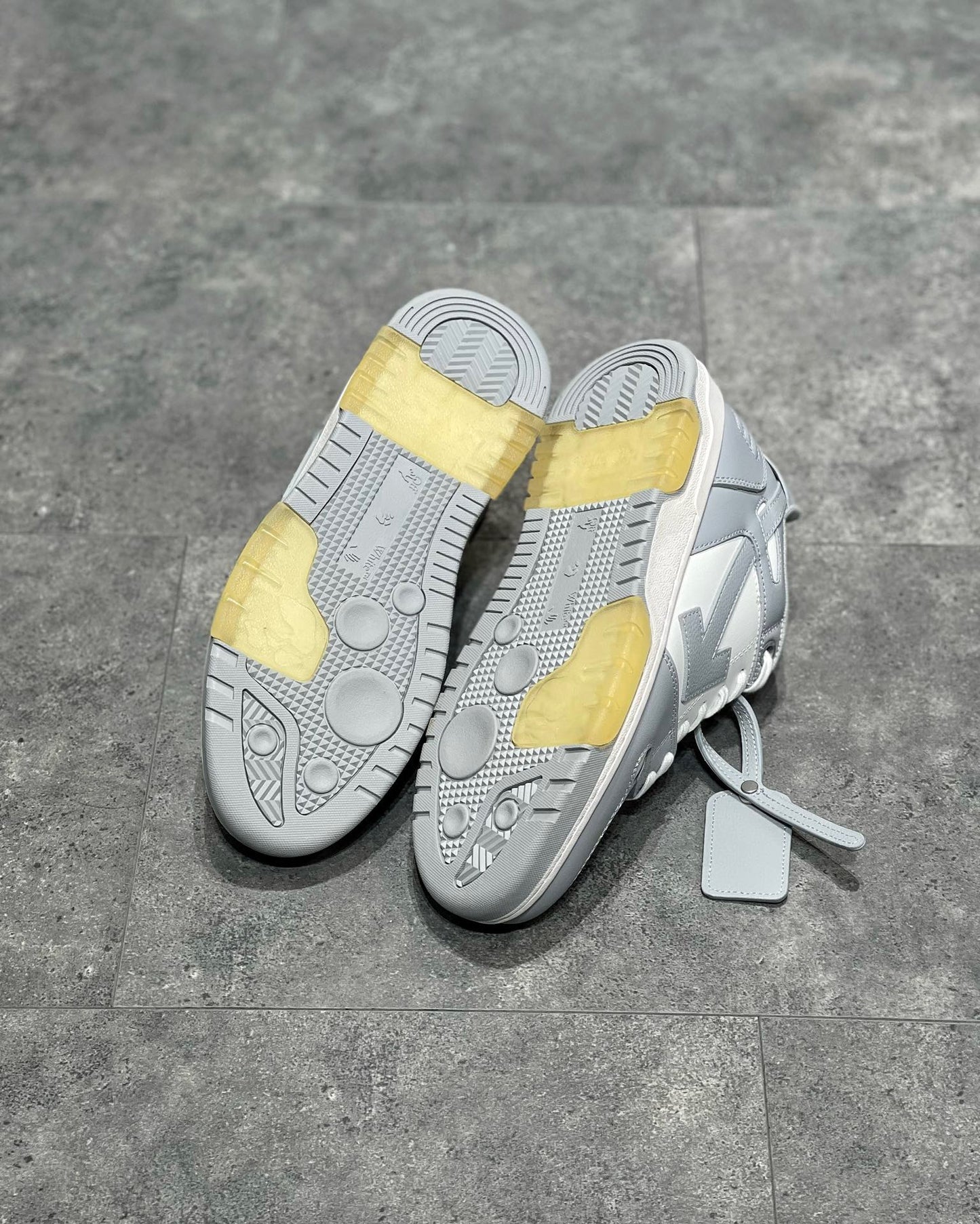 OFF W OUT OF OFFICE SNEAKERS