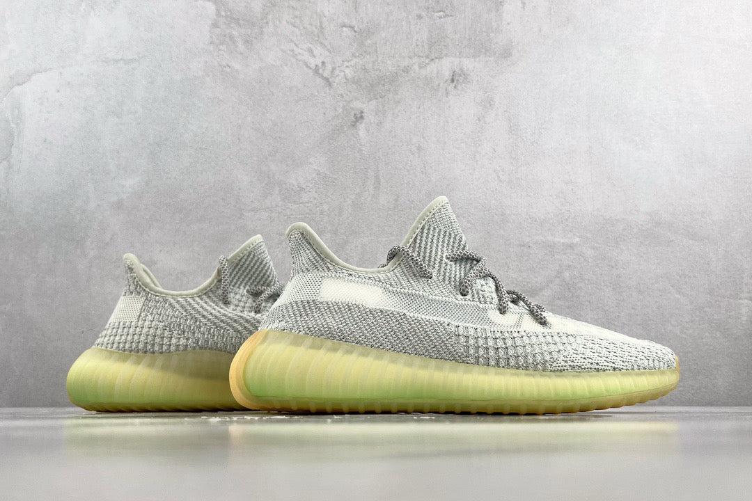 YEEZY BOOST 350 V2