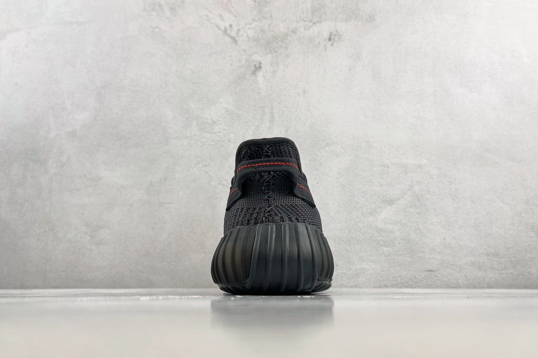 YEEZY BOOST 350 V2