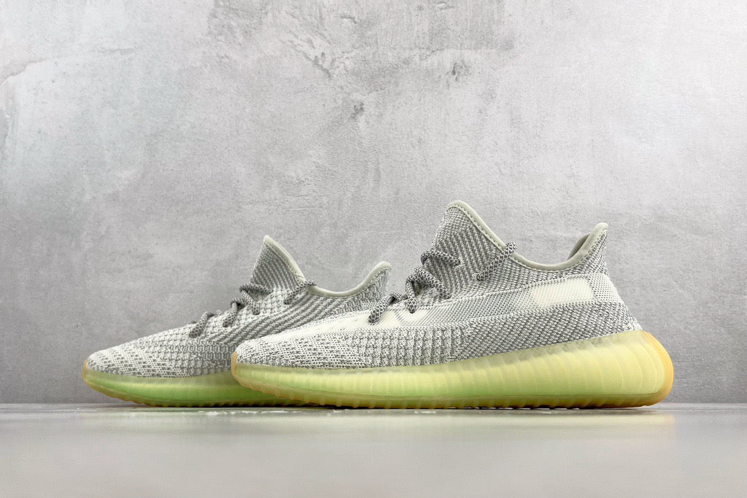 YEEZY BOOST 350 V2