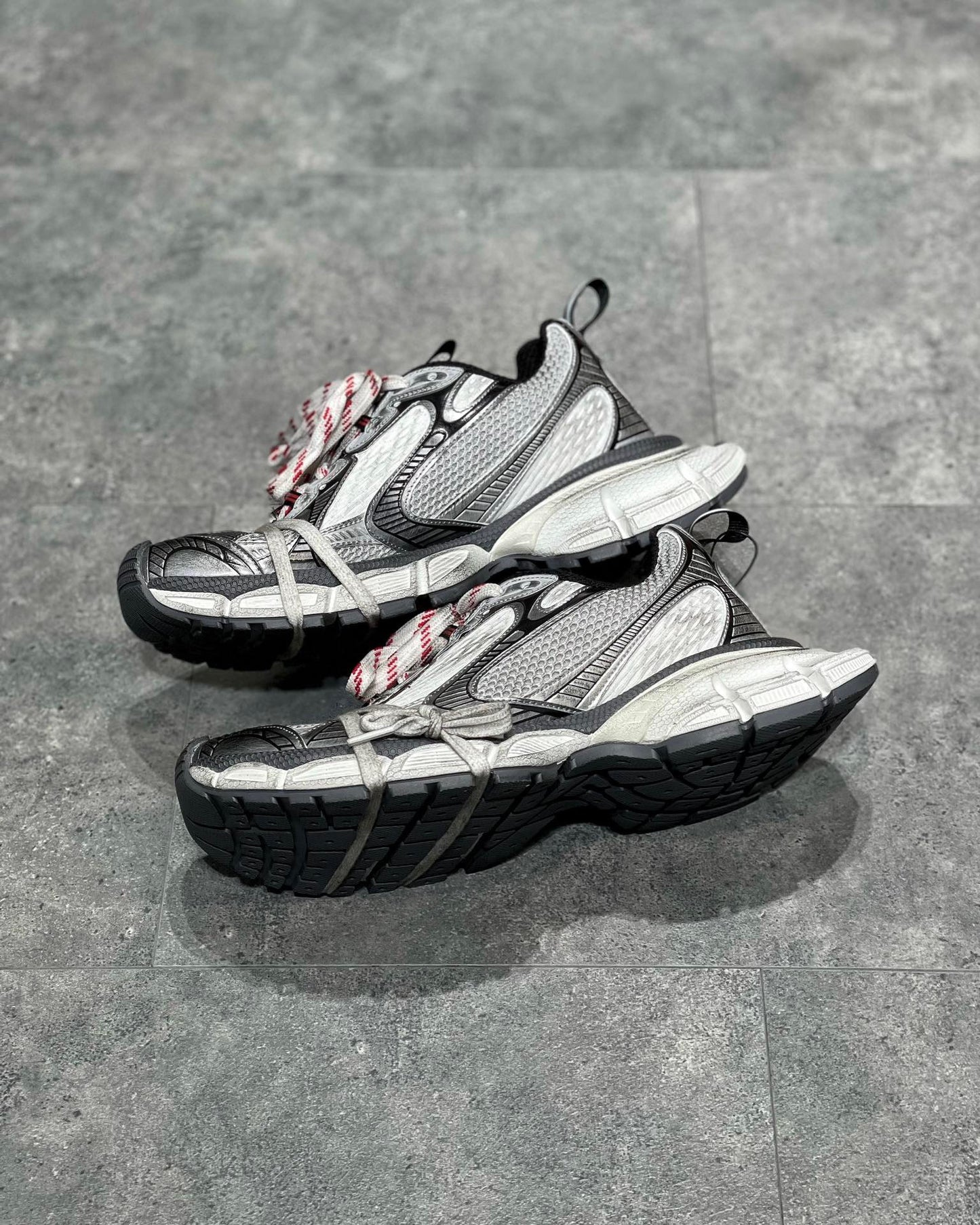 BAL 3XL TRAINERS