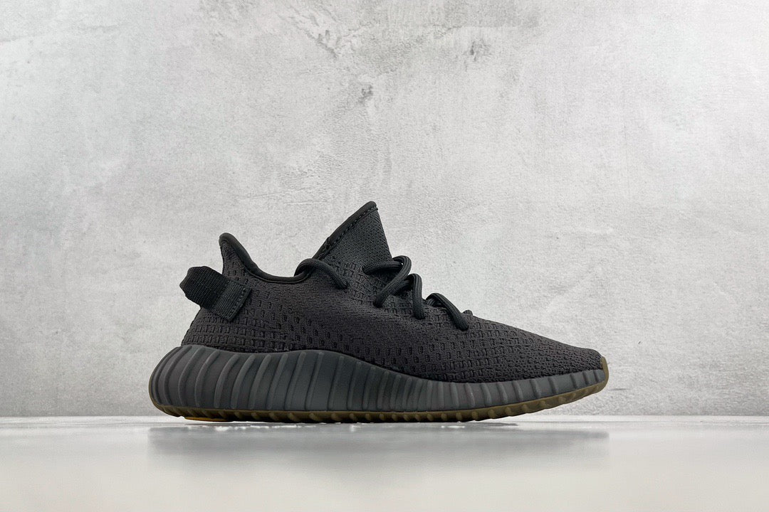 YEEZY BOOST 350 V2