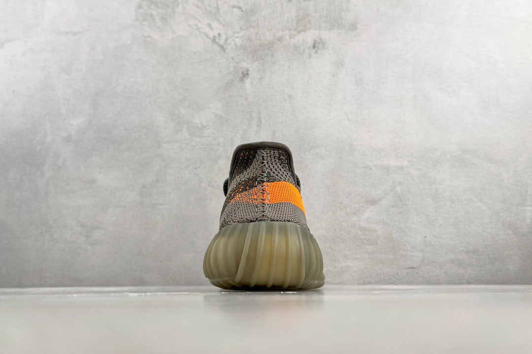 YEEZY BOOST 350 V2