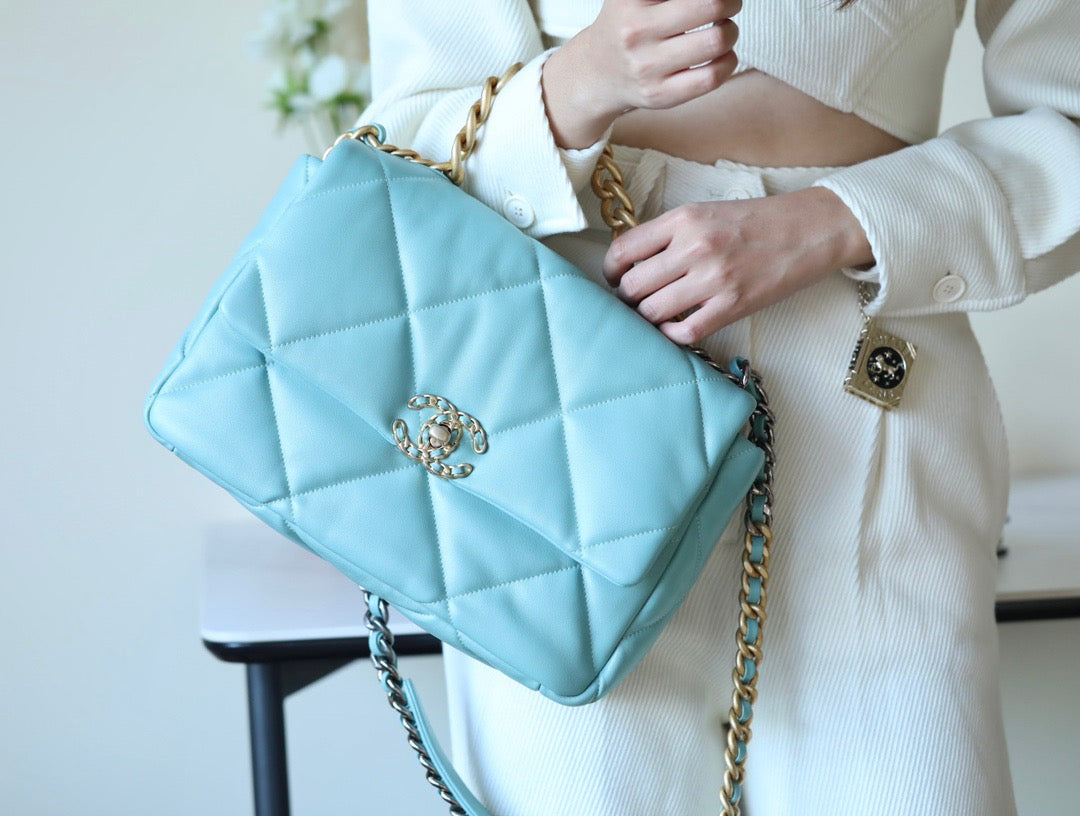 CC 19 BAG