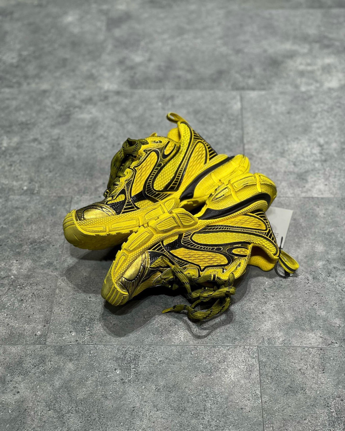 BAL 3XL TRAINERS