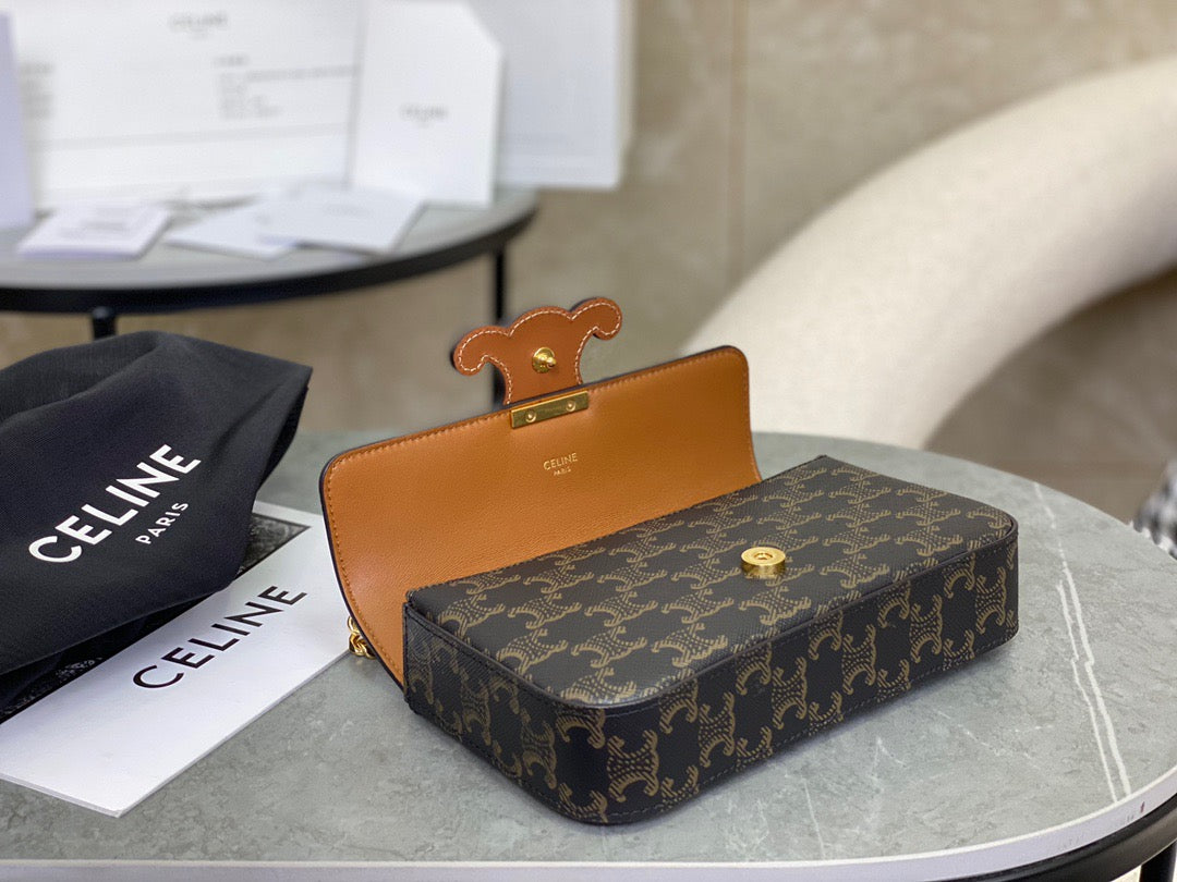 CEL TRIOMPHE SHOULDER BAG