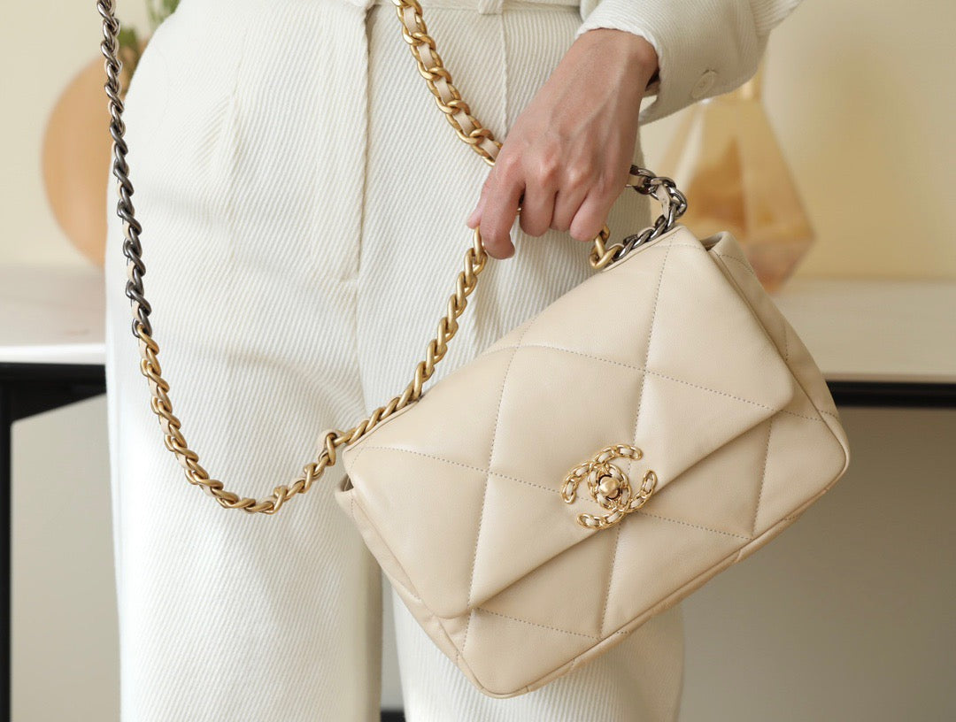 CC 19 BAG