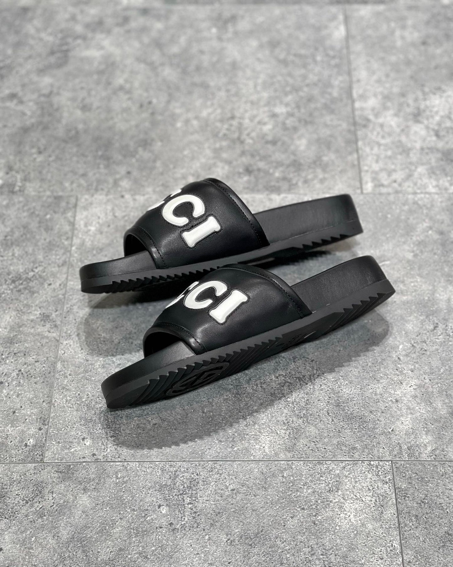 GG SLIDES