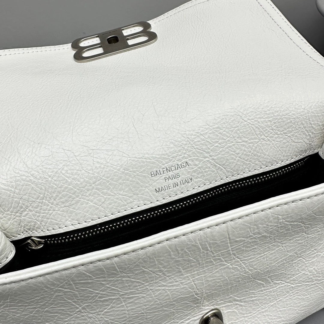BAL BB SMALL SOFT FLAP BAG