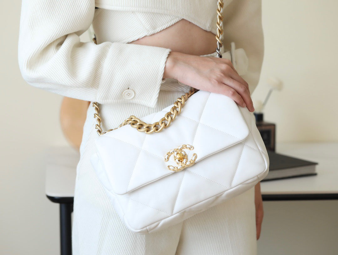 CC 19 BAG