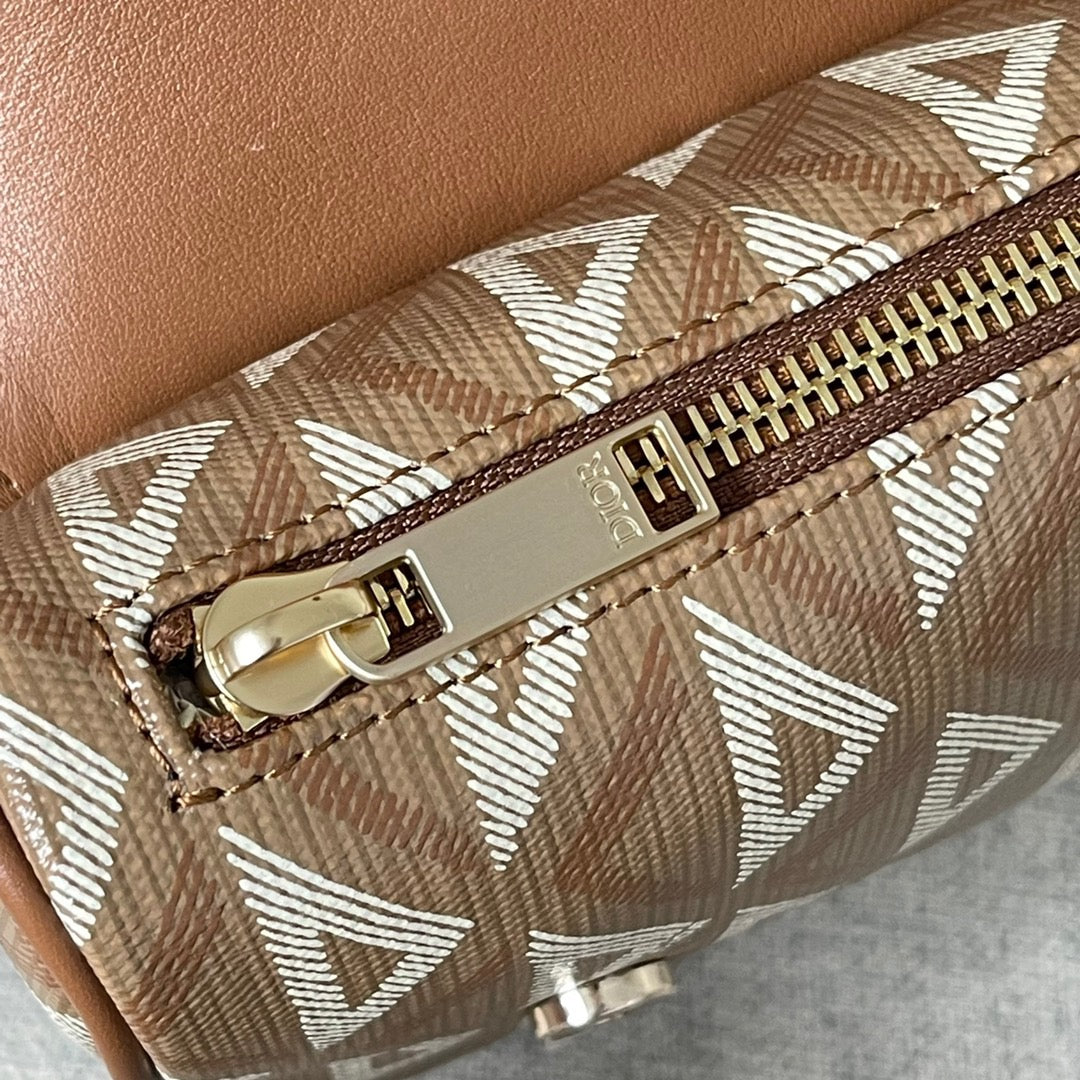 CD SADDLE BAG