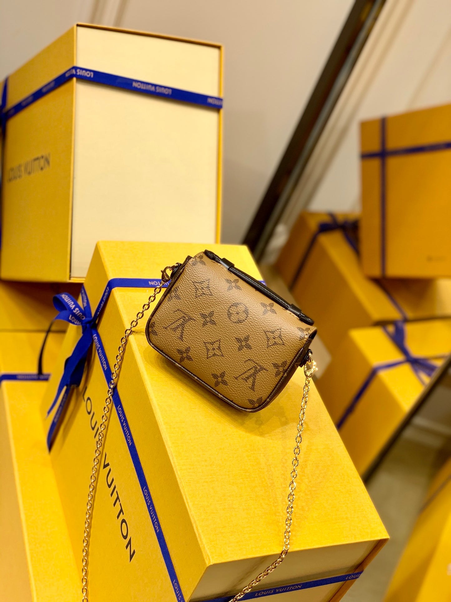 LOU MICRO METIS BAG