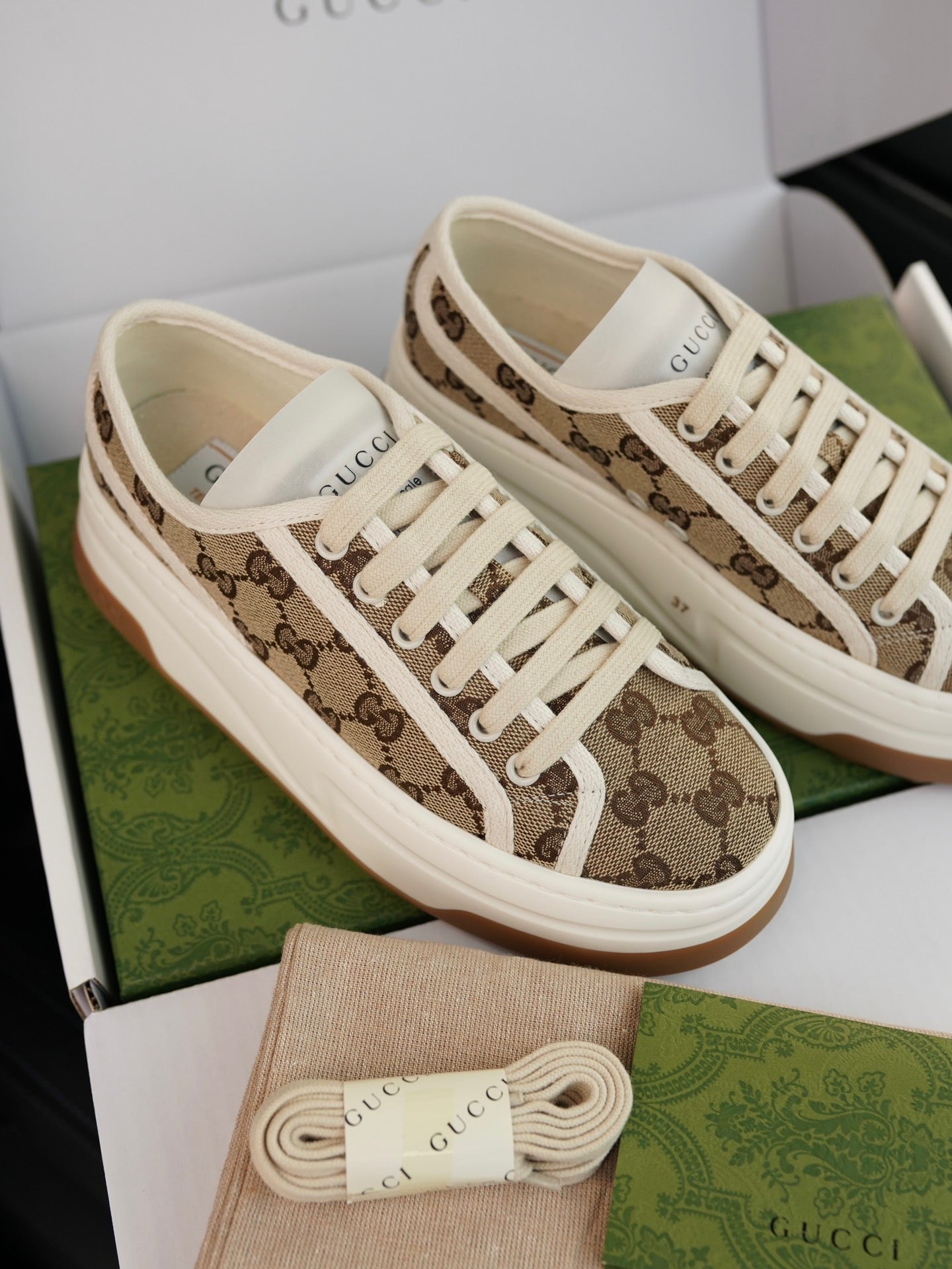 GG TENNIS TRAINERS