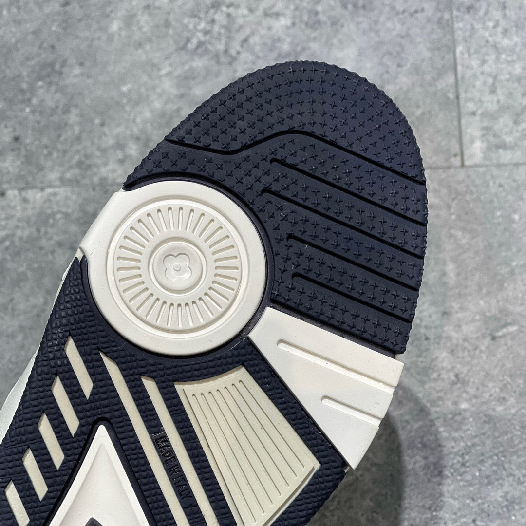 LOU TRAINERS