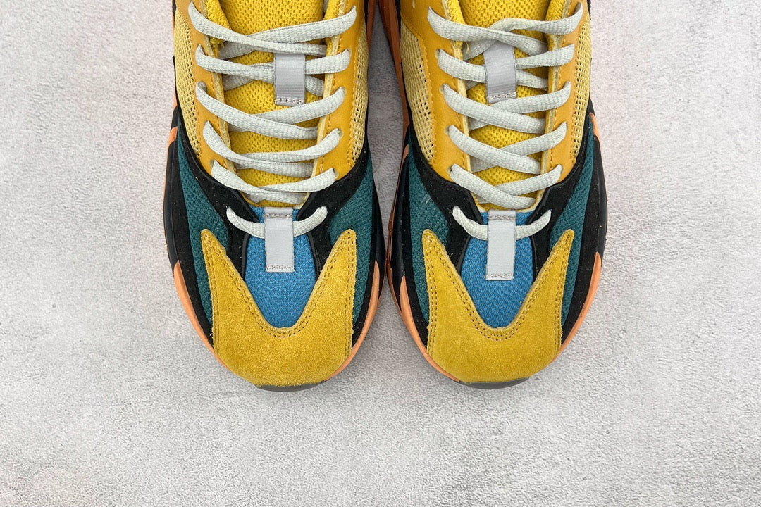 YEEZY BOOST 700