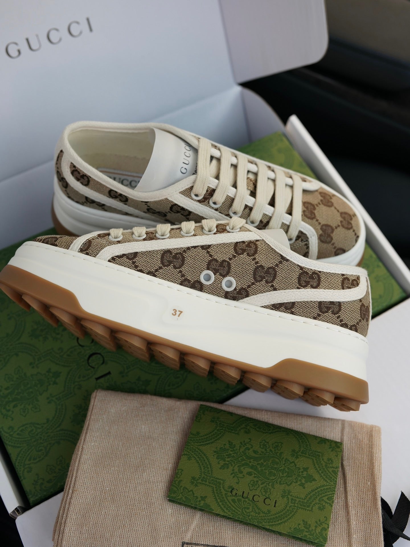 GG TENNIS TRAINERS