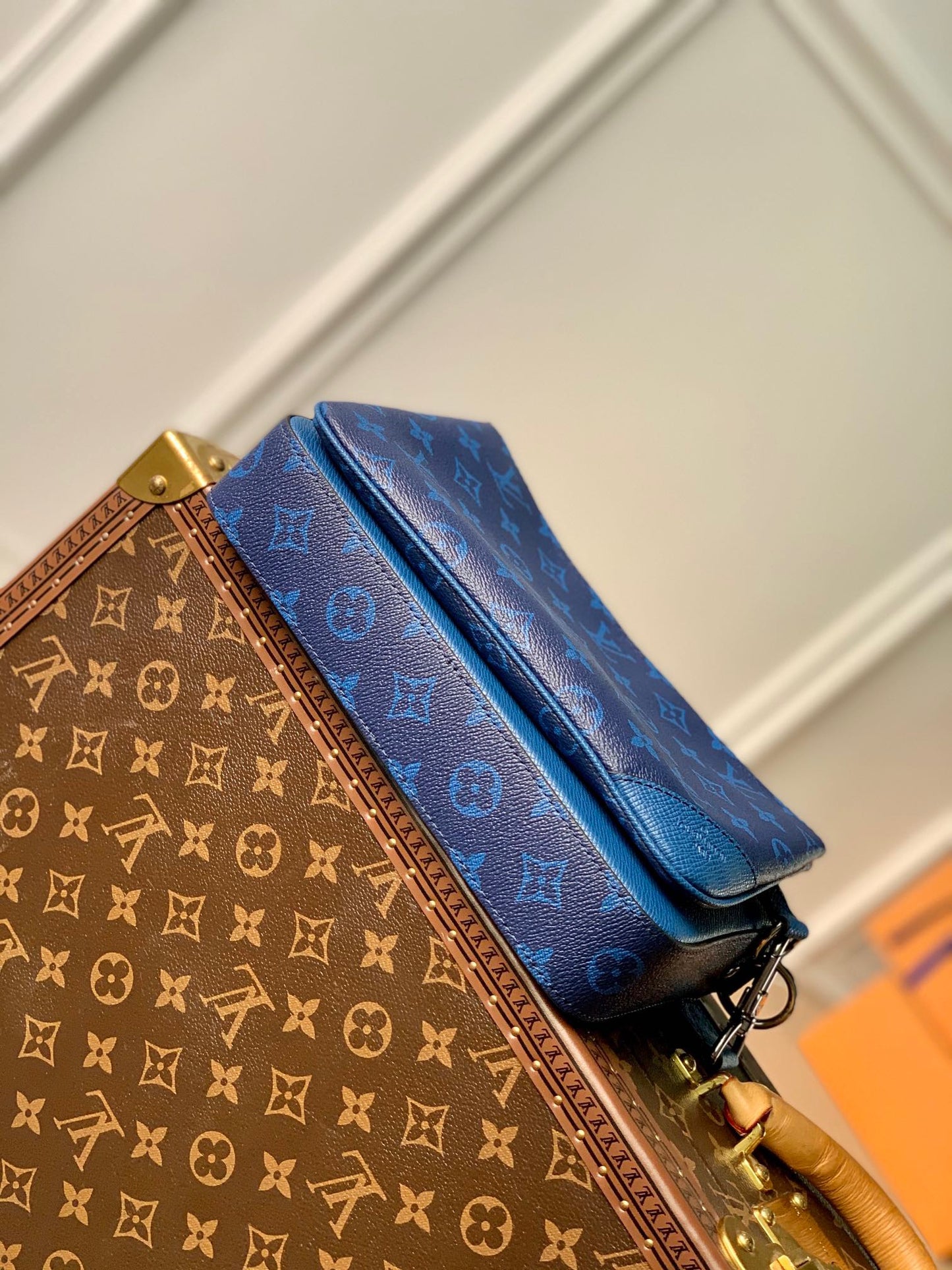 LOU TRIO MESSENGER BAG