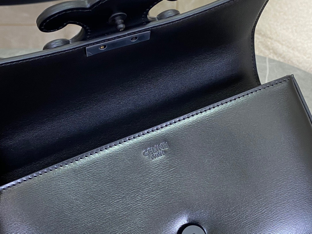CEL TRIOMPHE SHOULDER BAG