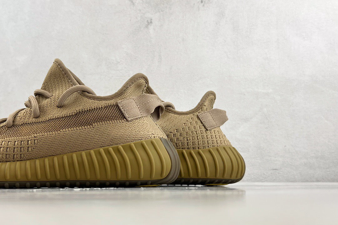 YEEZY BOOST 350 V2