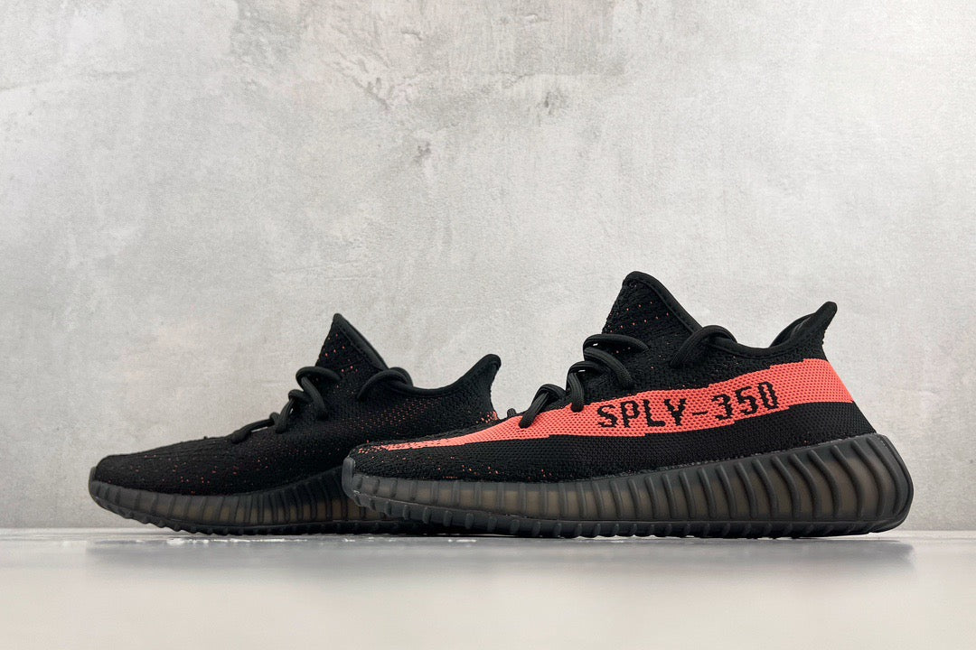 YEEZY BOOST 350 V2