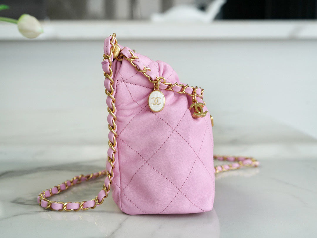 CC SMALL BUCKET BAG