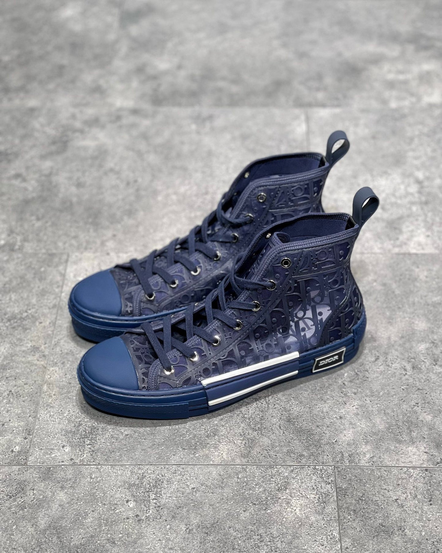 CD B23 SNEAKERS