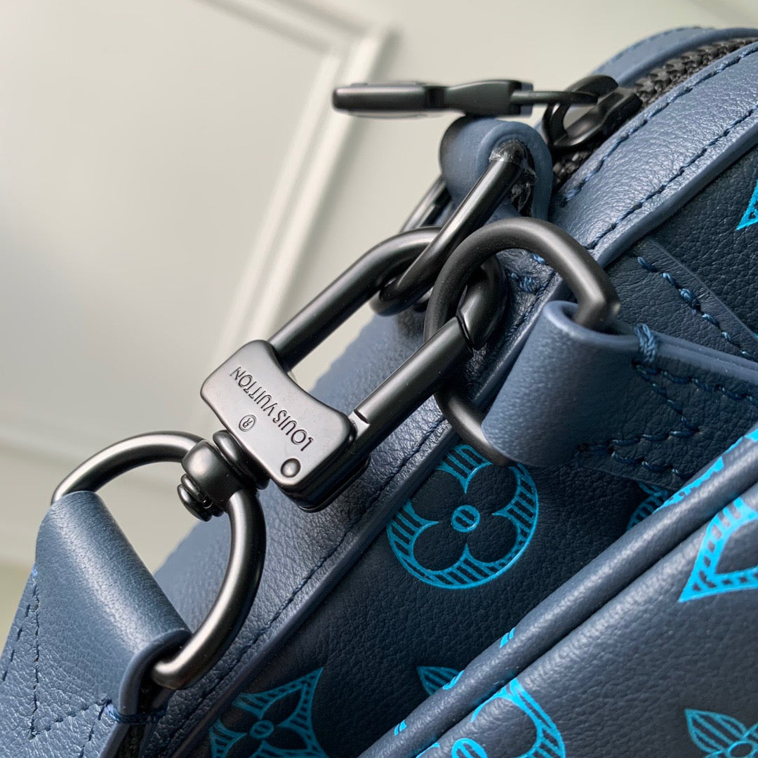 LOU TRIO MESSENGER BAG