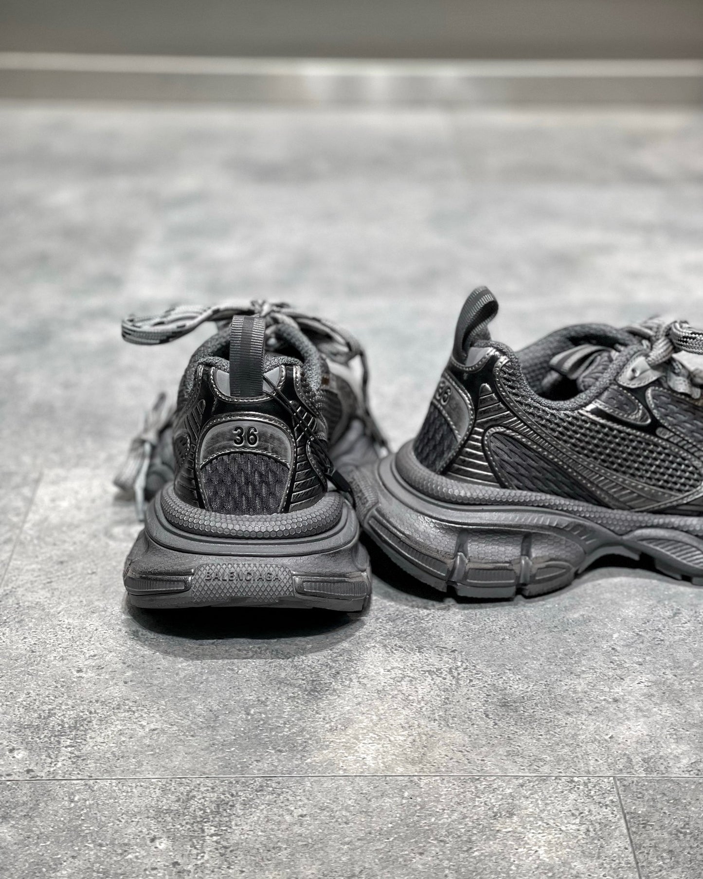BAL 3XL TRAINERS