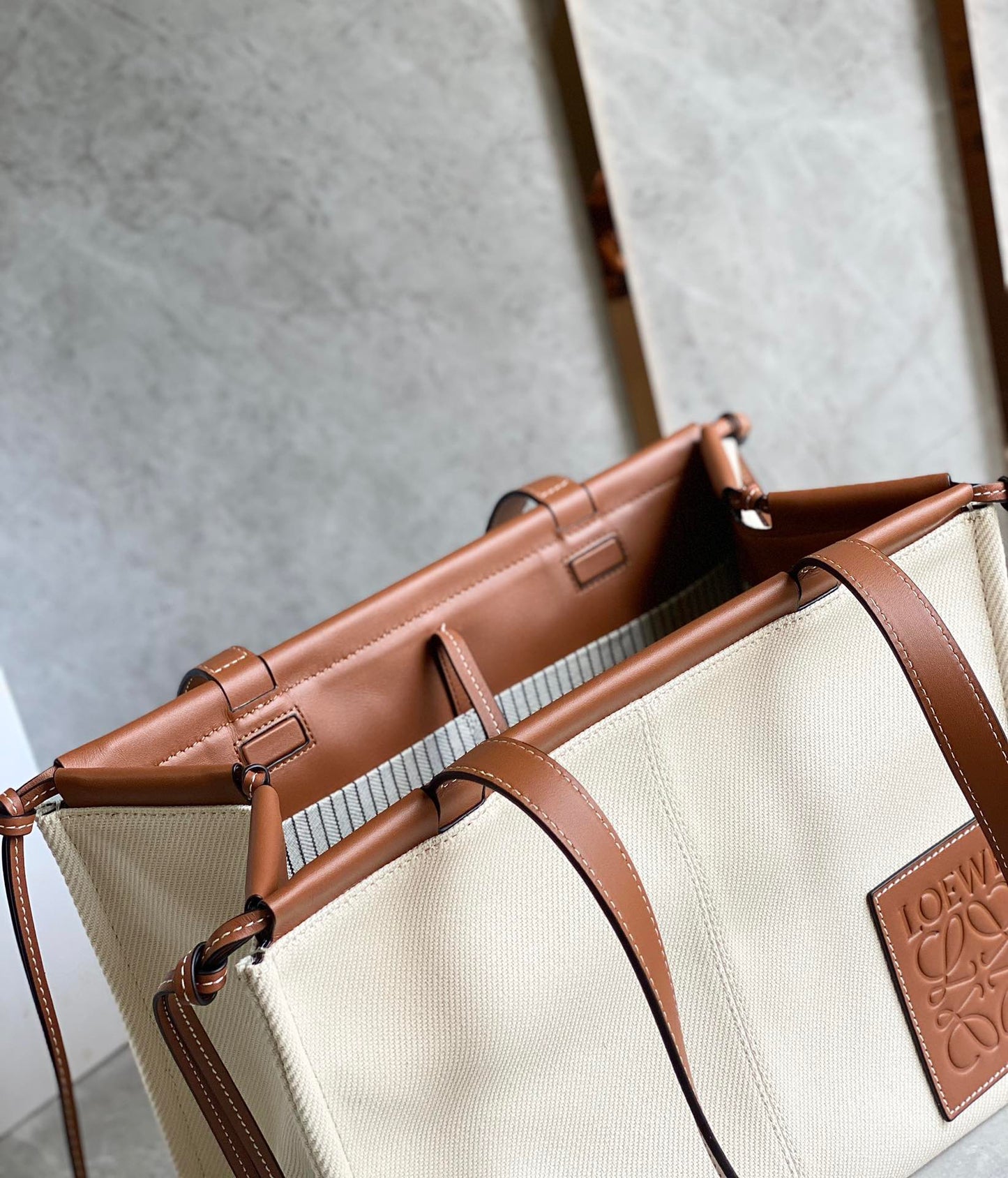 LOEW CUSHION TOTE BAG