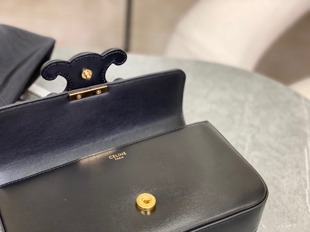 CEL TRIOMPHE SHOULDER BAG