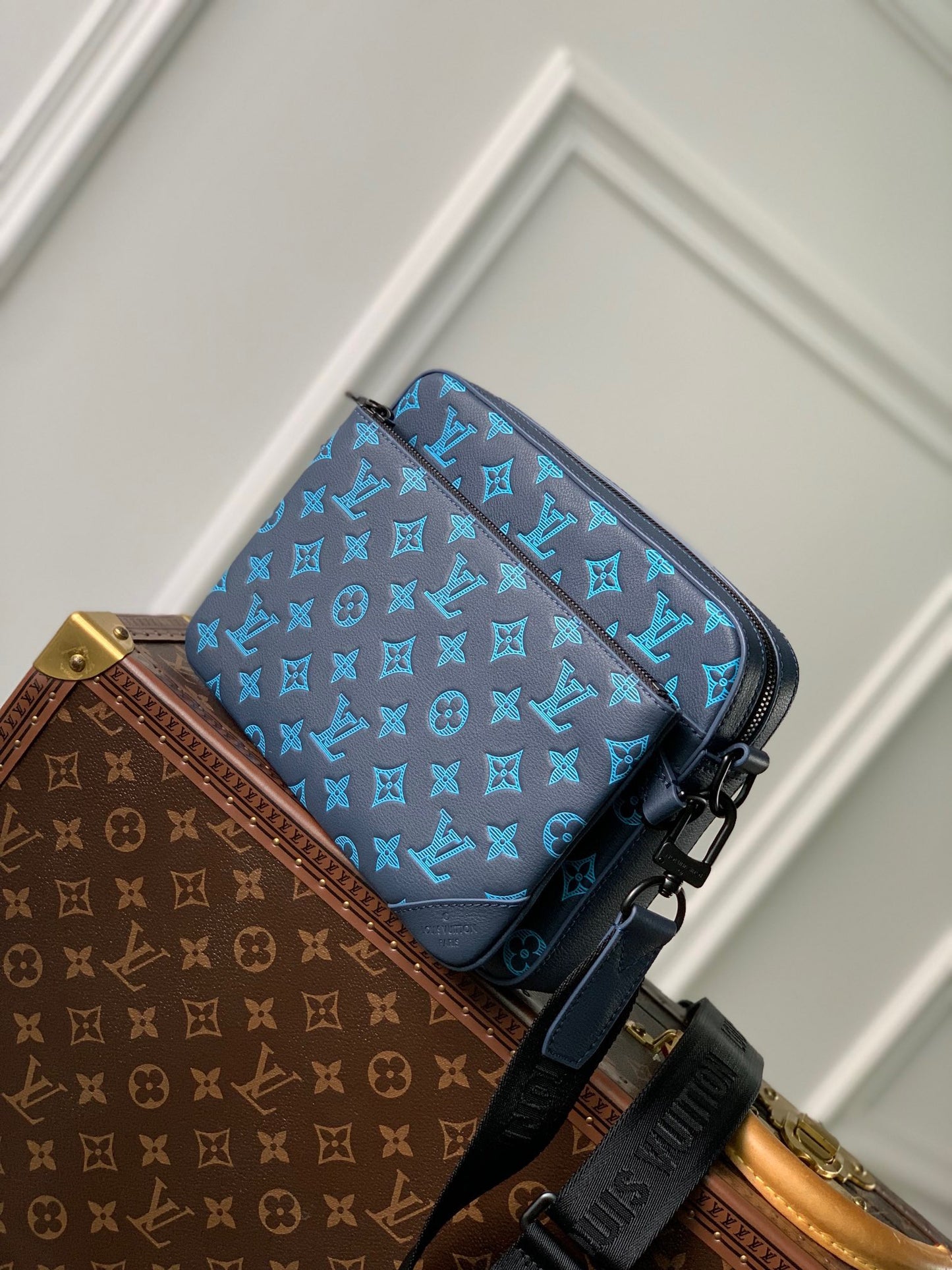 LOU TRIO MESSENGER BAG