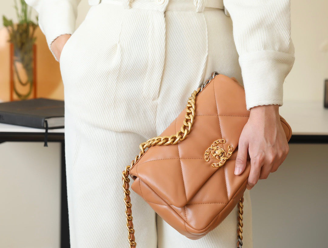 CC 19 BAG