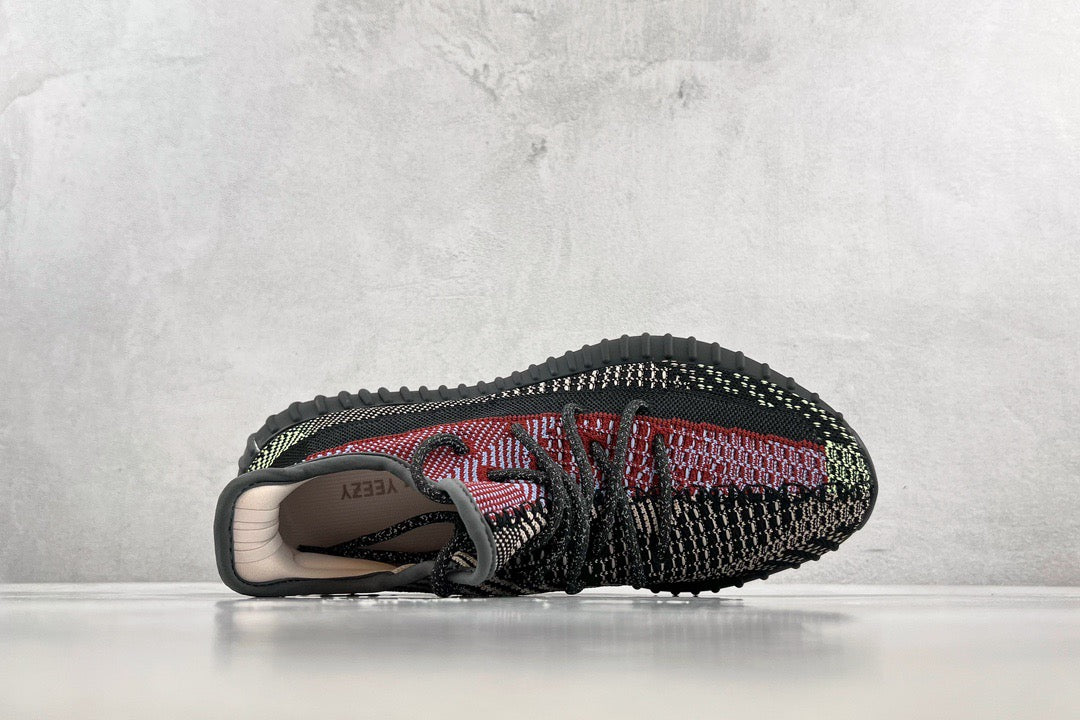 YEEZY BOOST 350 V2