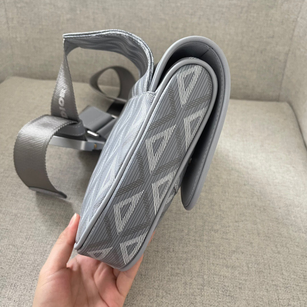 CD SADDLE BAG