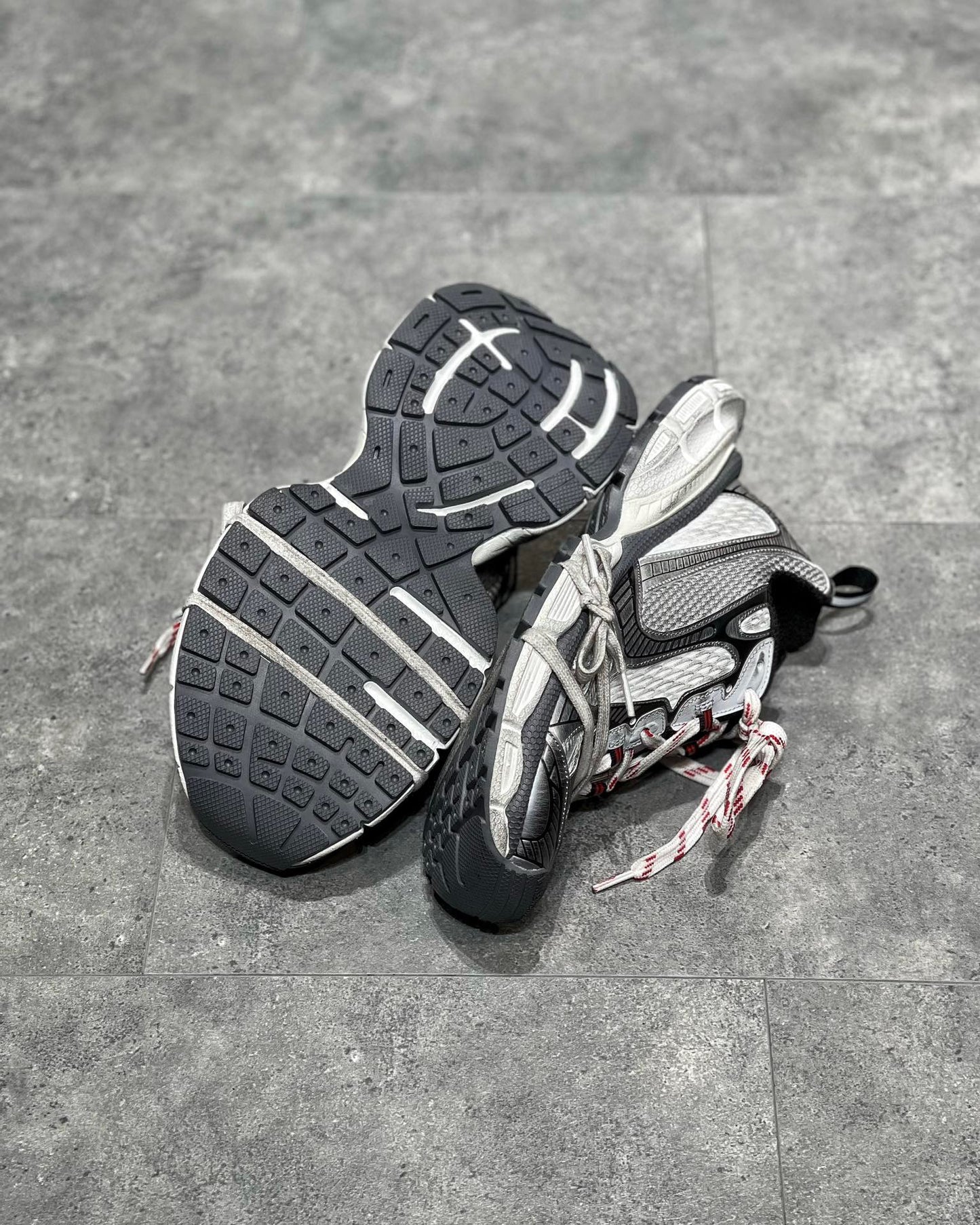 BAL 3XL TRAINERS