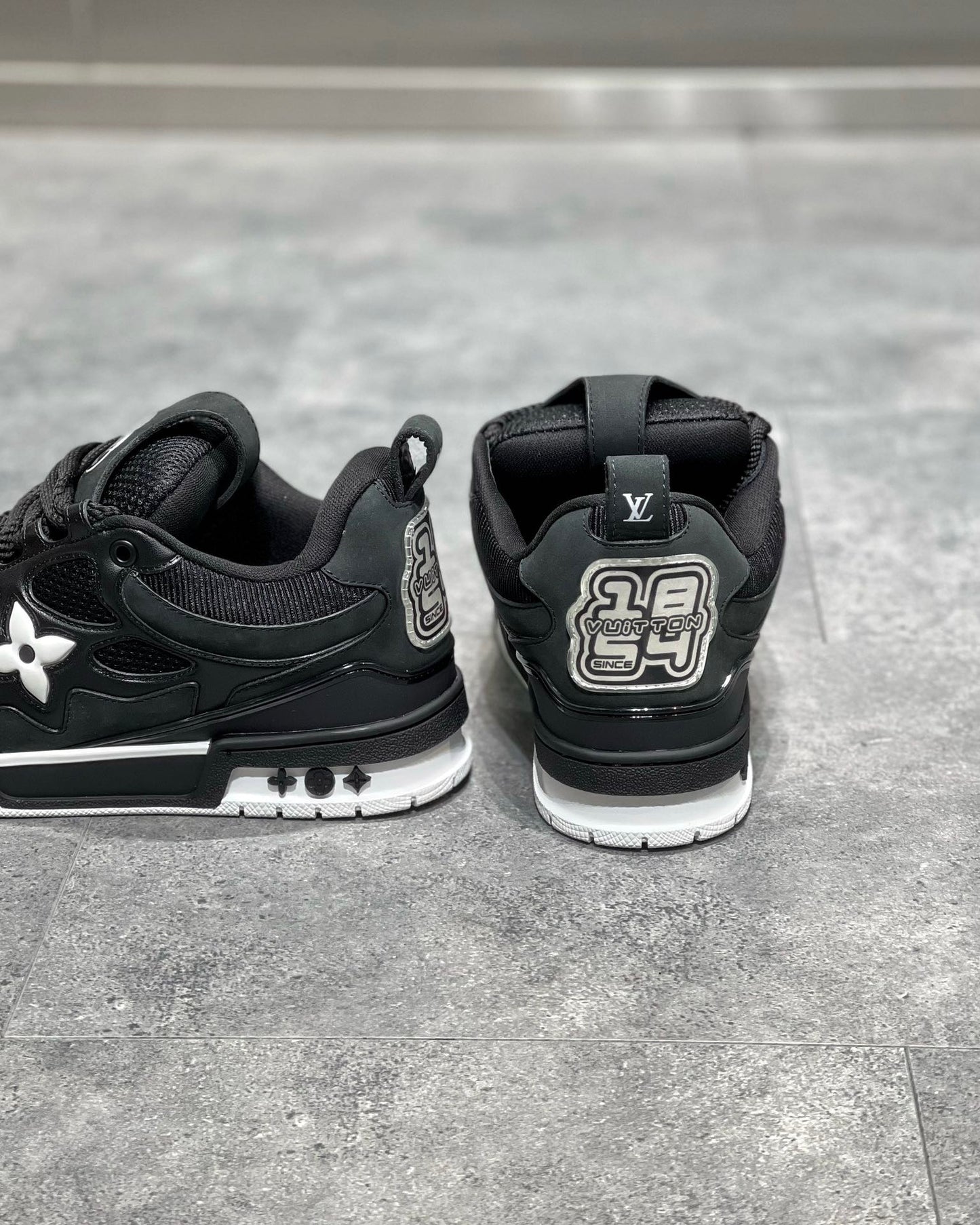 LOU TRAINERS