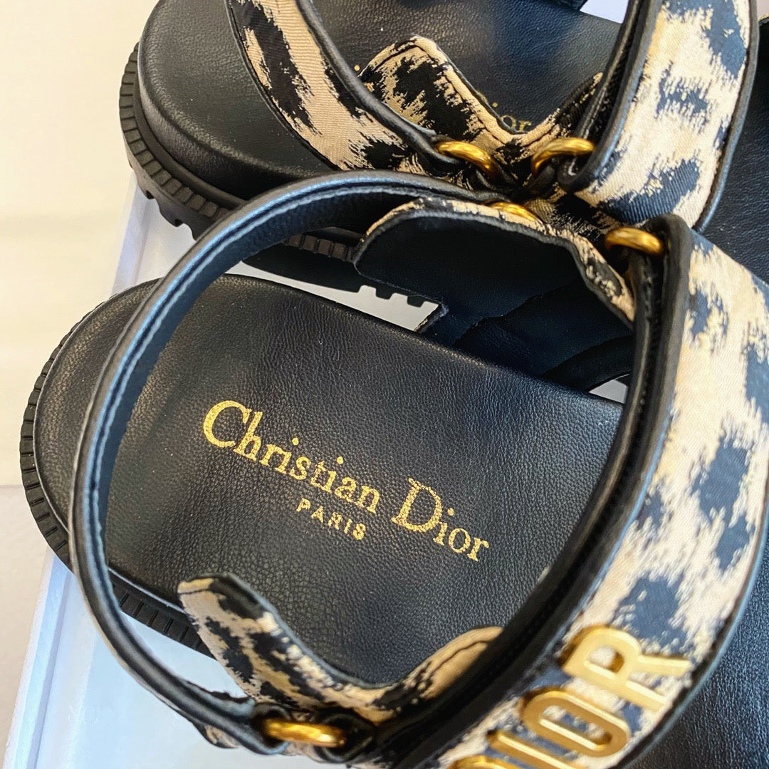 CD SANDALS