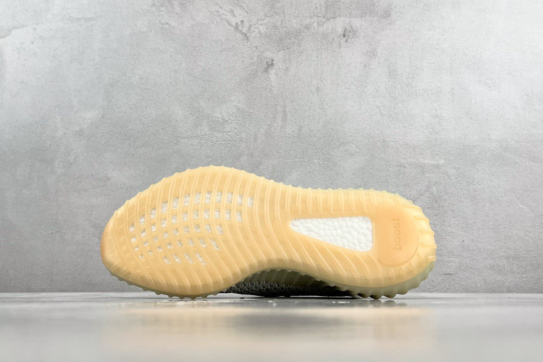 YEEZY BOOST 350 V2
