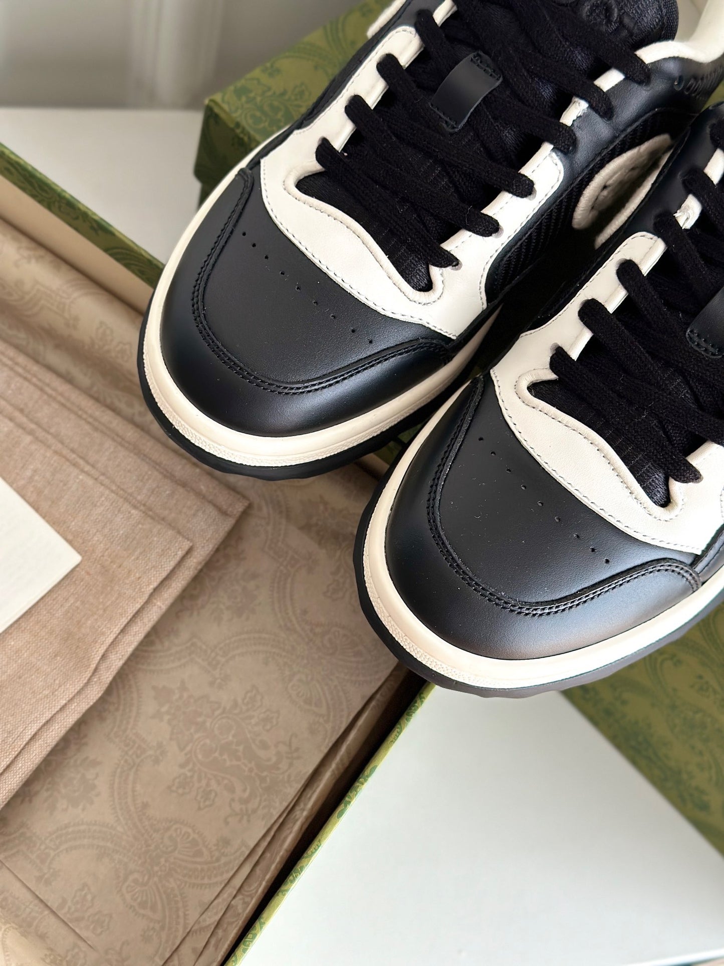 GG MAC80 TRAINERS