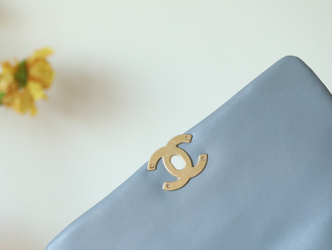 CC 19 BAG