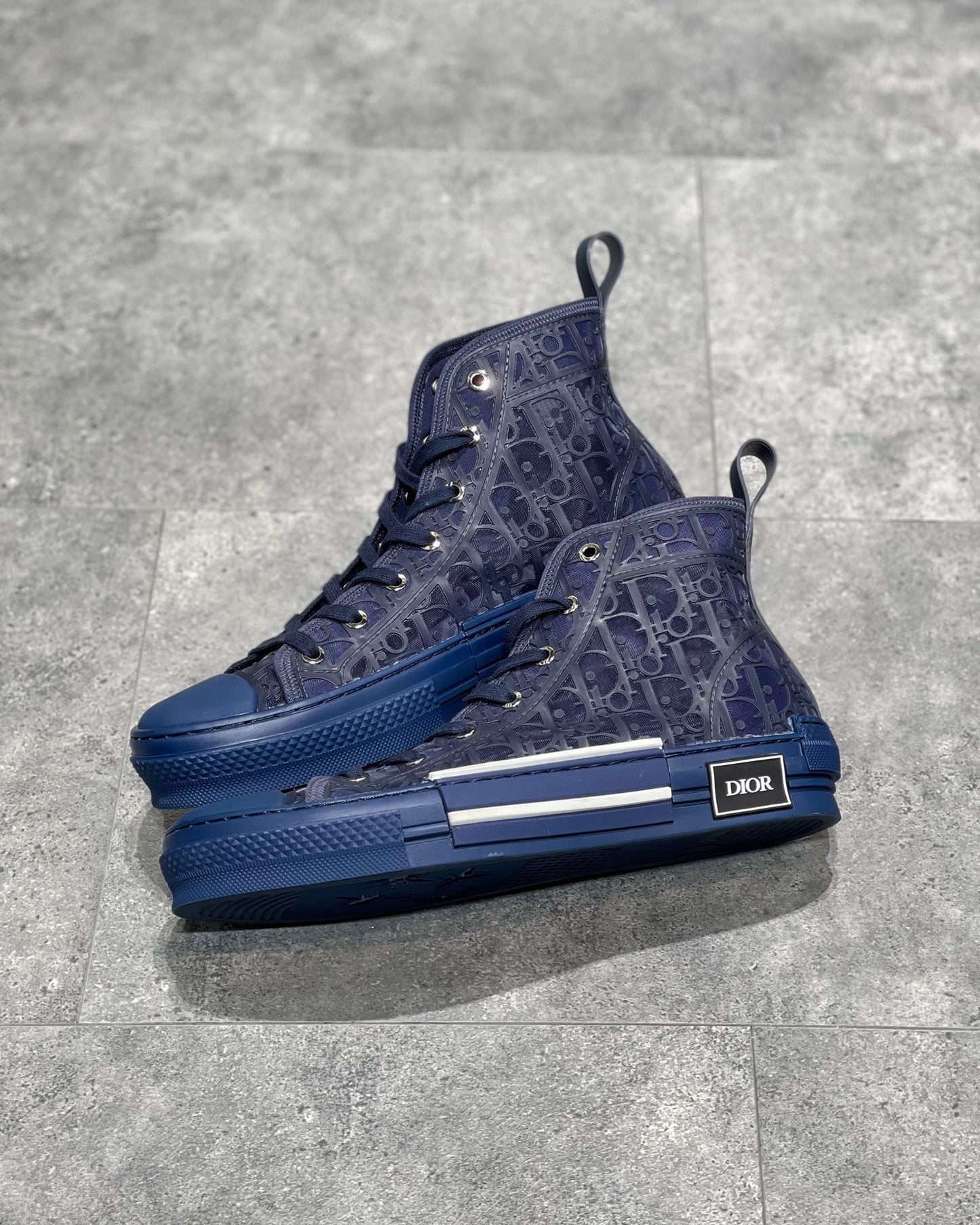 CD B23 SNEAKERS