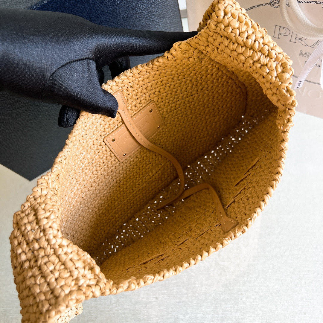 PD CROCHET TOTE BAG