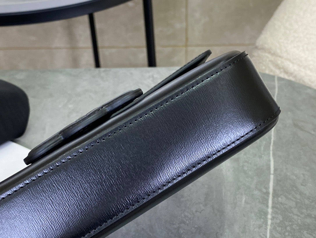 CEL TRIOMPHE SHOULDER BAG