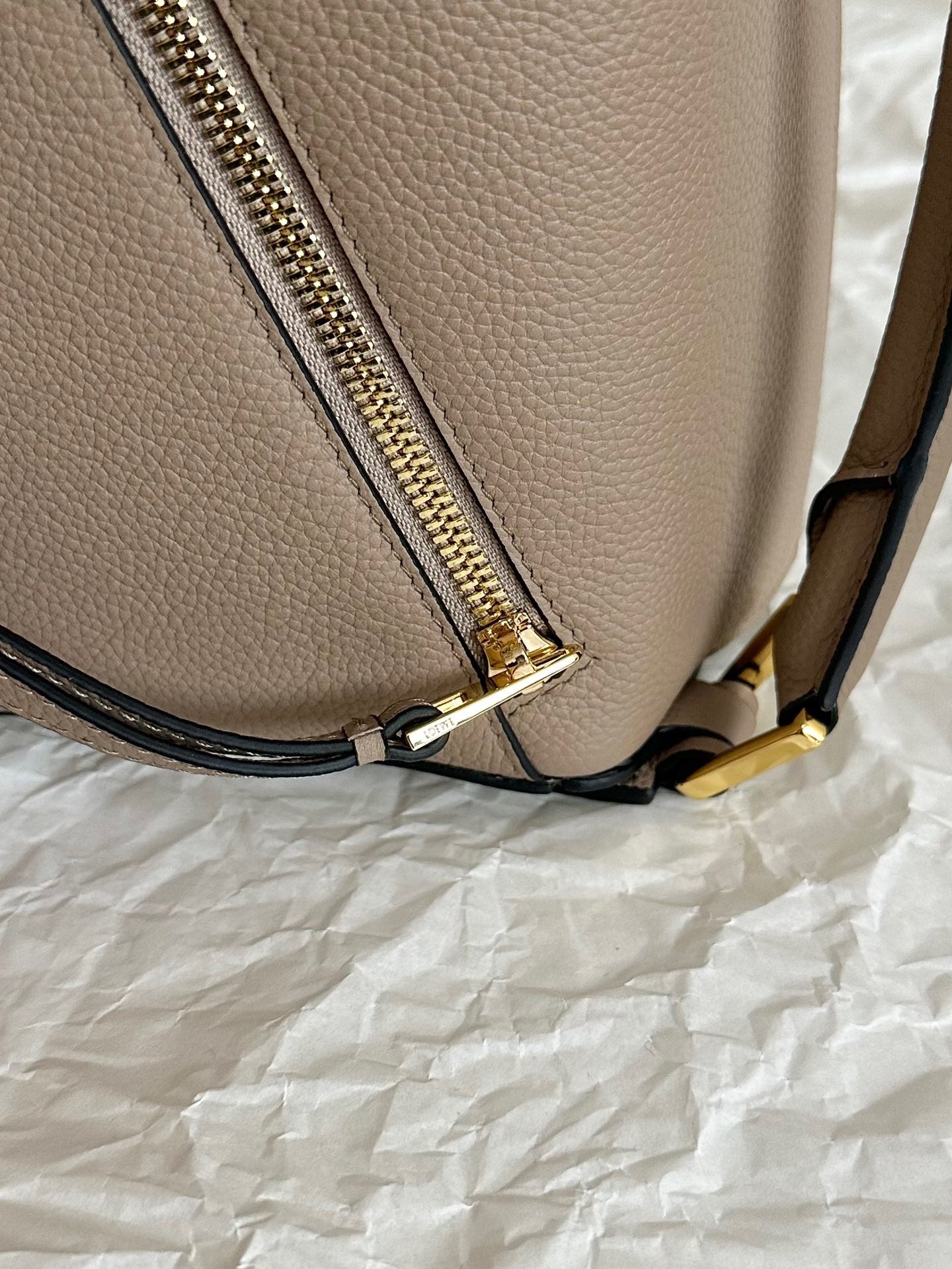 LOEW SMALL PUZZLE EDGE BAG