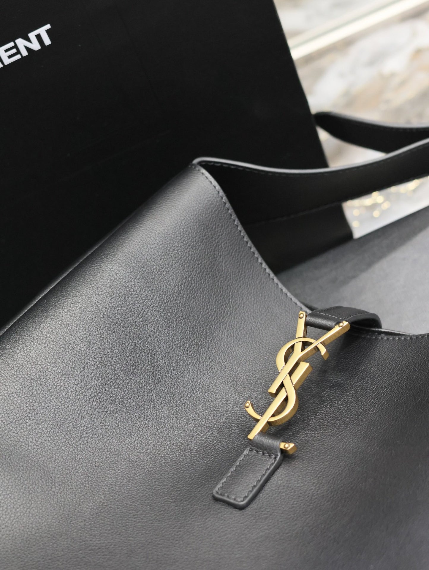 SL LARGE LE 5 À 7 SUPPLE IN SMOOTH LEATHER